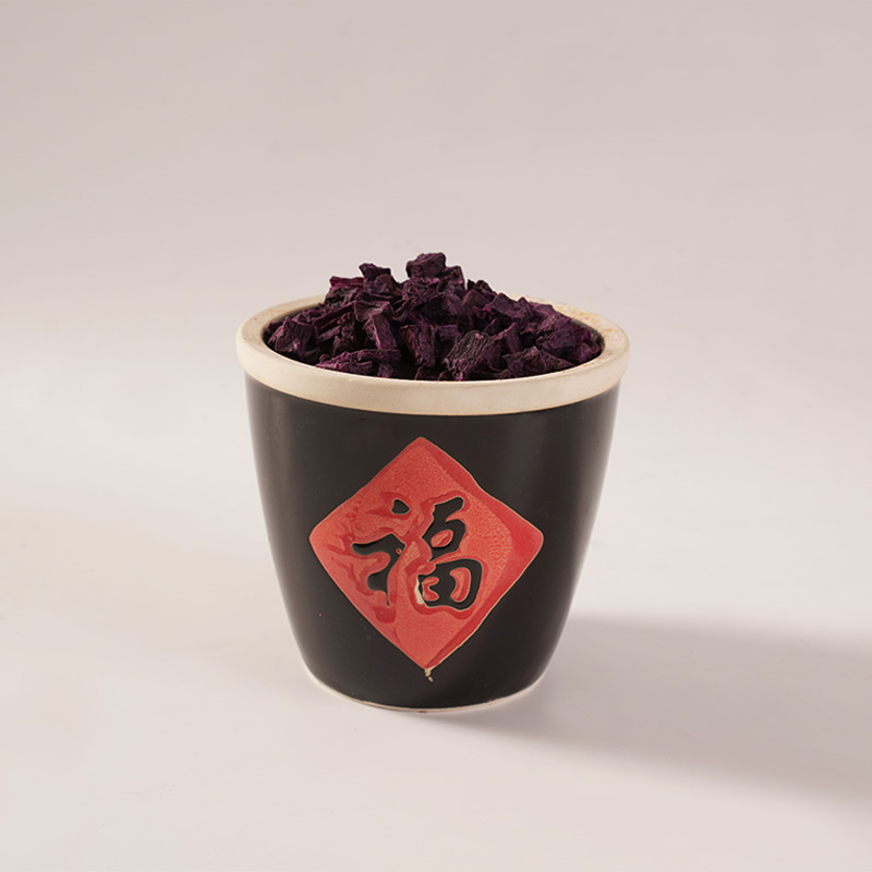 Kiszáradt lila édesburgonya Kiszáradt lila édesburgonya